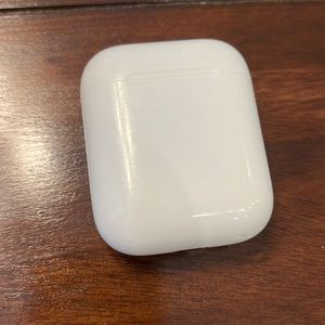 1st generation left airpod with charger